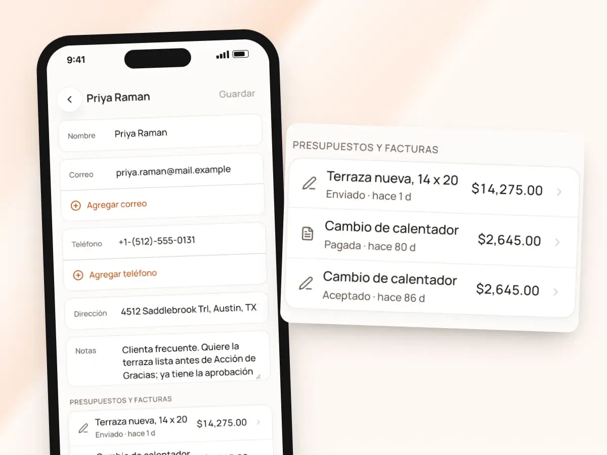 Los presupuestos y facturas de una clienta en un teléfono, cada uno con su estado y monto